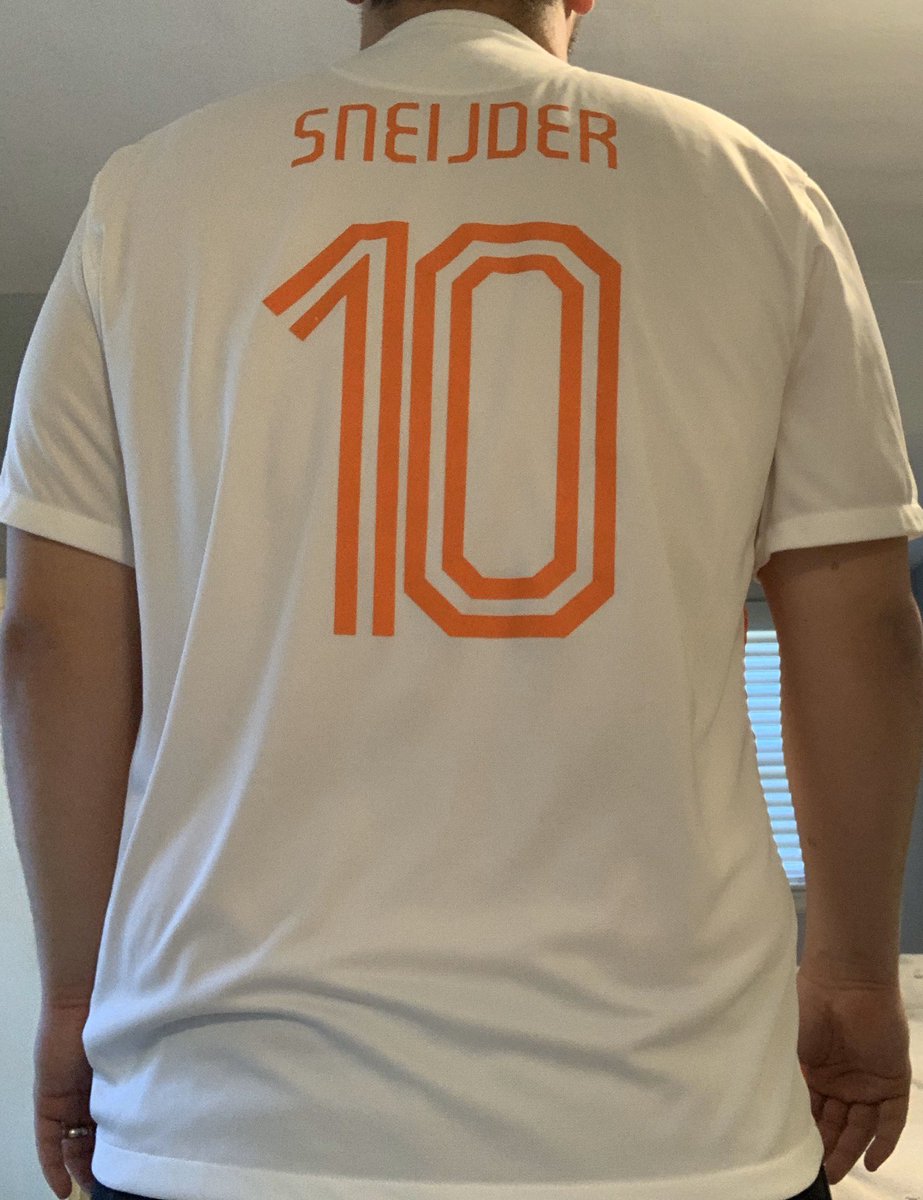 GoodCutlet's tweet photo. Day 15: a @KNVB white away kit by @nikefootball from 2015-16 international competitions, featuring Wesley Sneijder (@sneijder101010) and his #10. The white base and orange letters and Dutch Lion team crest also features gradient orange piping in the sides. 🇳🇱#SickKitChallenge https://t.co/depYivayIf