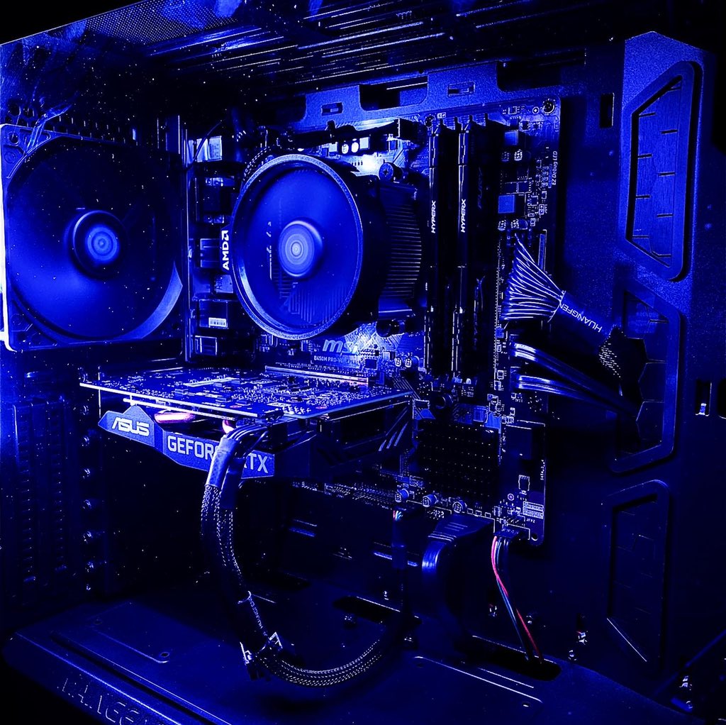 iiiamstrive's tweet photo. Just Enjoying The View While Call Of Duty: Modern Warfare &amp; All Of Its 180Gb Of Action Packed Content Are Installed💯😭 @maingear @CallofDuty #thinkxtra #ultmrc #FaZeUp #CallofDuty #pcgaming #GamingSetup https://t.co/bVcyjSxrgP
