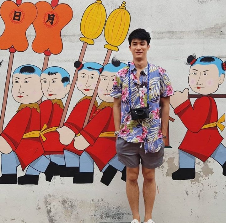 a thread of tay tawan wearing printed shirt  #Tawan_V  @Tawan_V