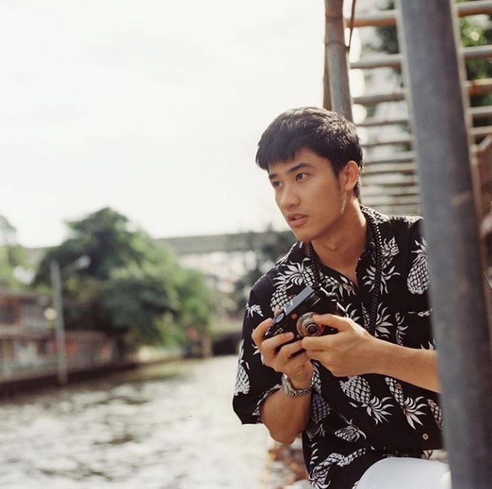 a thread of tay tawan wearing printed shirt #Tawan_V  @Tawan_V