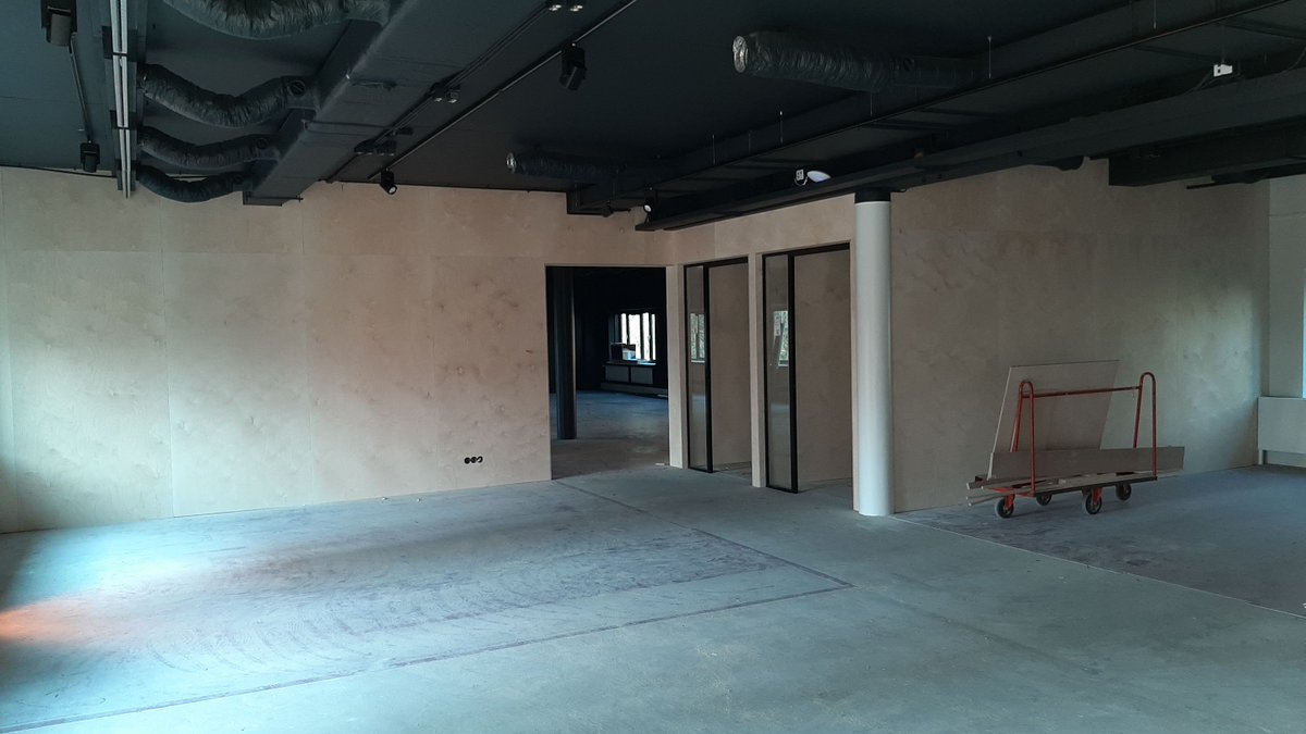 Coorsinteriors's tweet photo. 3 februari is Coors begonnen met de verbouwing/inrichting van het pand van Worth internet systems. 🧰

De eerste fase van dit project zal 27 april worden opgeleverd. 🗓️

Houdt onze Social Media en website in de gaten voor meer informatie! https://t.co/3jar1XKWyP
