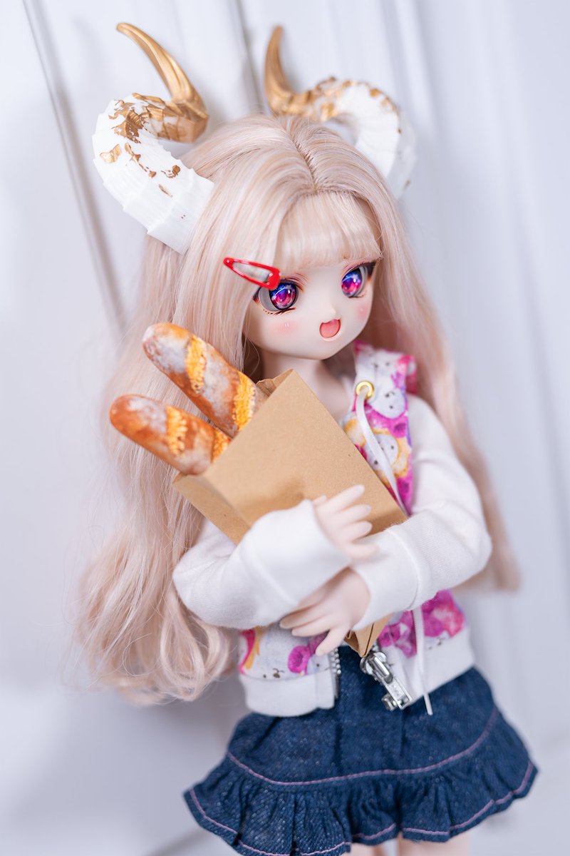 leavantain's tweet photo. 시드는 빵순이...😆

소품제작 : @ddingii 

#777っ子
#MDDはいいぞ #mdd
#ドールオーナーさんと繋がりたい
#うちのこかわいい https://t.co/xoIdHHX4Mb
