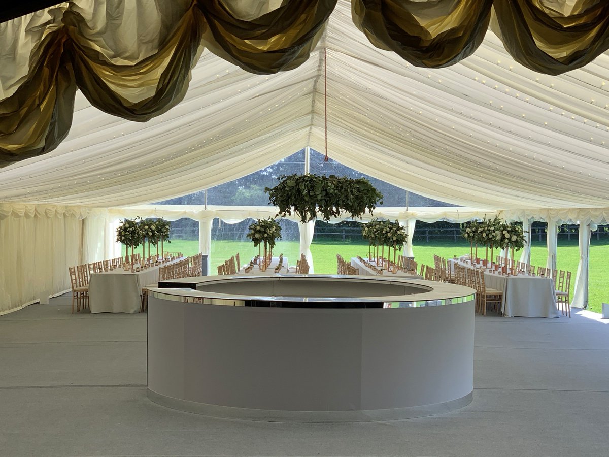 furniture4event's tweet image. We ❤️ that most of our furniture is versatile, especially our fabric bars. Choose any style of fabric you like whether this is plain, leather or patterned to suit your décor. Bars are a great way to grab your guests attention so why not make it something fabulous to look at?!