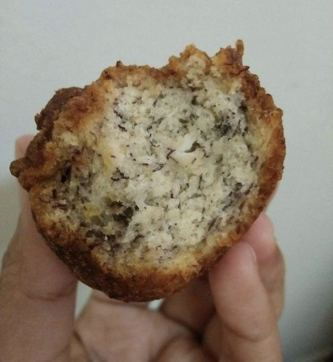Hanna Kindandgentle Ø¹Ù„Ù‰ ØªÙˆÙŠØªØ± Kuih Bom Tu Hat Ni Macam Cekodok Tapi Besar Penumbuk Dalam Dia Lembut Macam Kek Pisang Luar Rangup Satu 5 Kupang Https T Co Z7dxcn32ys Twitter