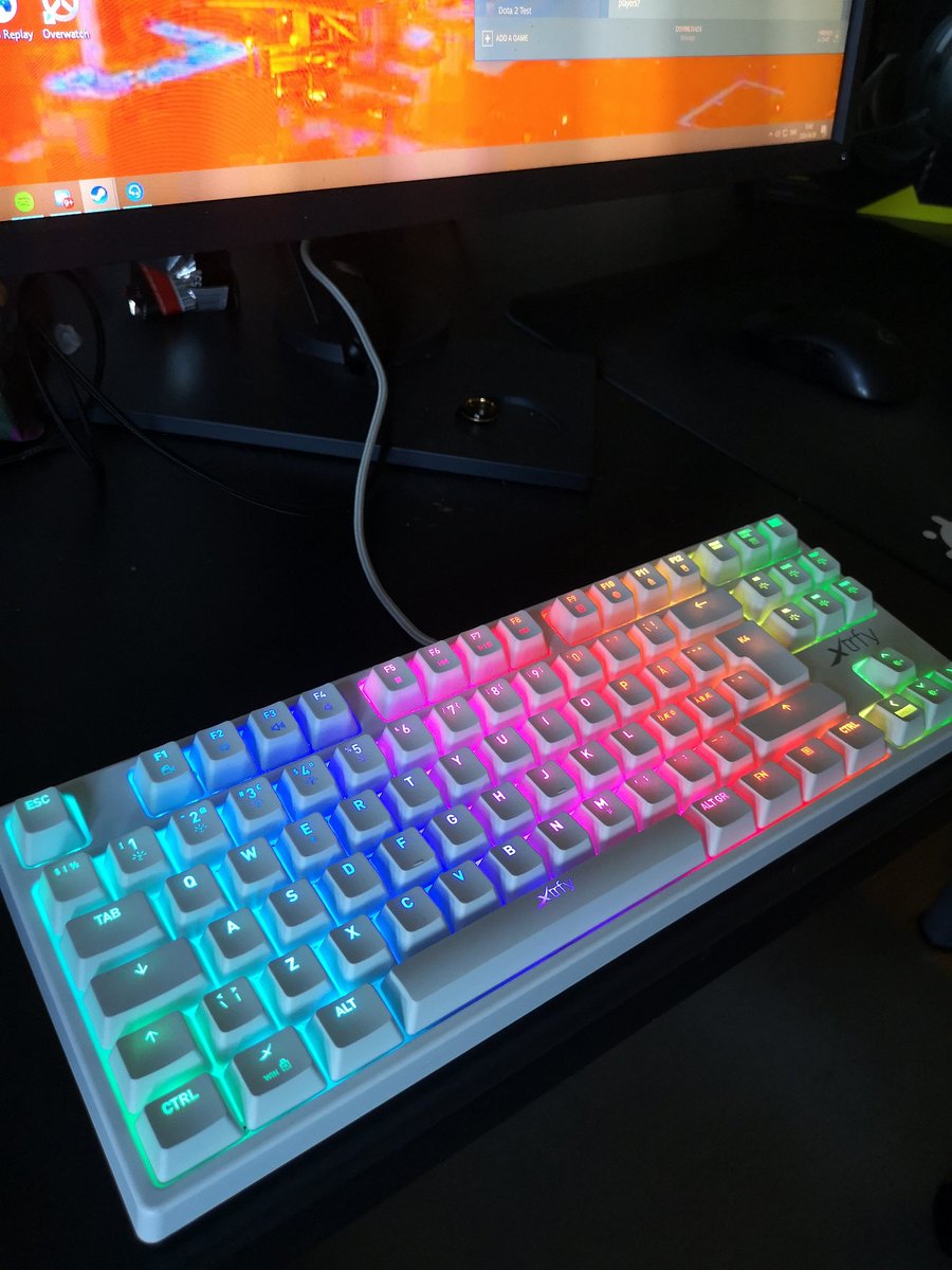 K4 looks really nice and feels smooth ty <a href="/Xtrfy/">Xtrfy</a>