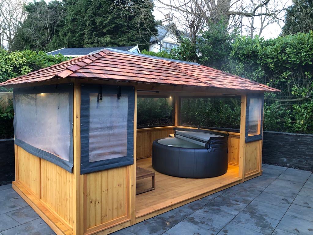 ✨Exhibitor Spotlight✨: Softub UK
What a fabulous way to unwind and de-stress
youtu.be/AKMSexorHUg