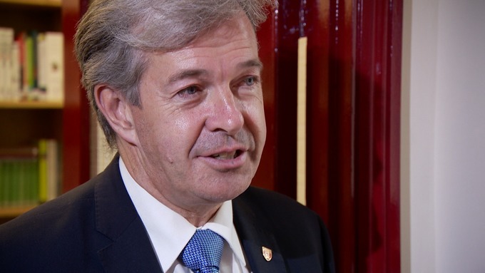 GaryBurgessCI's tweet photo. New blog from me: Jersey's Chief Minister, his love of night-time YouTube videos, and the many lingering questions.

Have a read here: https://t.co/uyk12sI5Fw https://t.co/z8xxhgLCQl