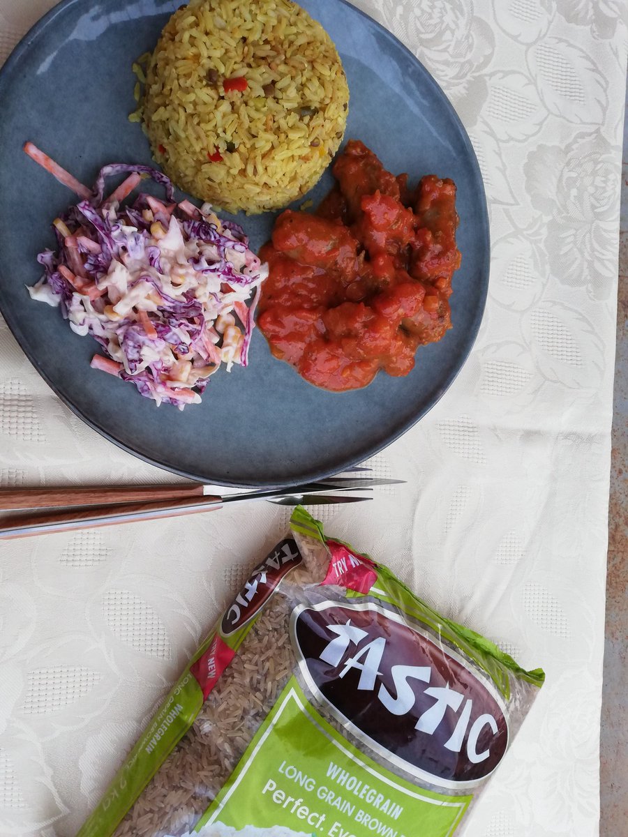 msuthu_thabisa's tweet photo. Fried brown rice wors stew and coleslaw
@Mr_Ndash
@tasticricesa
#OnlyOneTastic https://t.co/sTrdB2pJbi