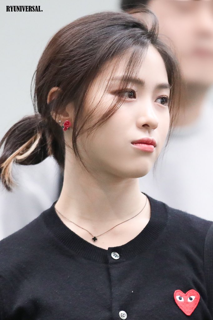 ryujin’s low messy bun ; a thread