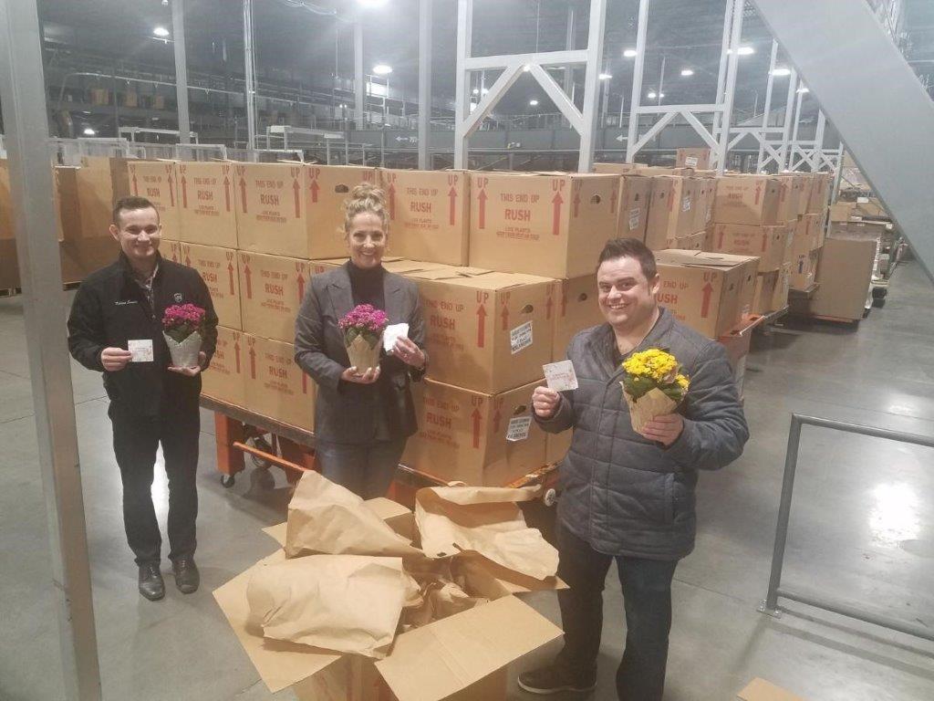 UT HR had the great opportunity to help get these Milgro flowers ready for our UPS drivers to deliver. They were delivered out of the UT Regional Hub to help bring some cheer during these uncomfortable times. @DesertMTUPSers <a href="/Jason_HR_DM_UPS/">Jason</a> <a href="/HarveyHill83/">Harvey Hill</a> <a href="/UTUPSHRJILL/">Jill Cude</a> <a href="/UT_PKG/">Brian James</a>
