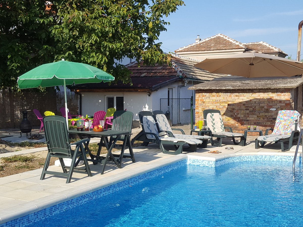 Bulgarian Charm tweet media