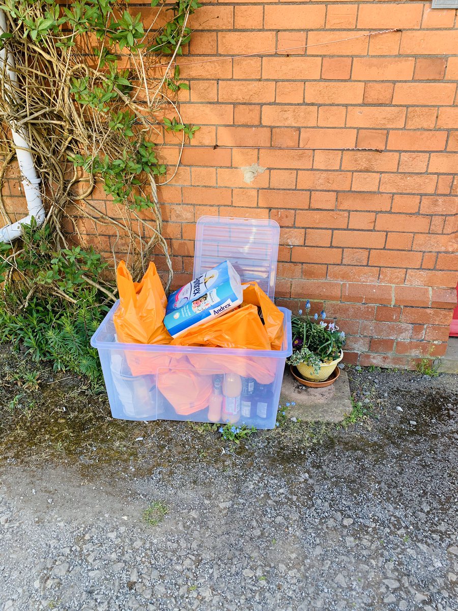 AugustineRumney's tweet image. A big shout out to @ColesFuneral and Francesca and @GarethColesFD For supporting @AugustineRumney appeal for Food Bank @StTeilos school helping local families in need. Thank you! #lovewithoutlimit @MonmouthDCO @MissionMonmouth @ChurchinWales