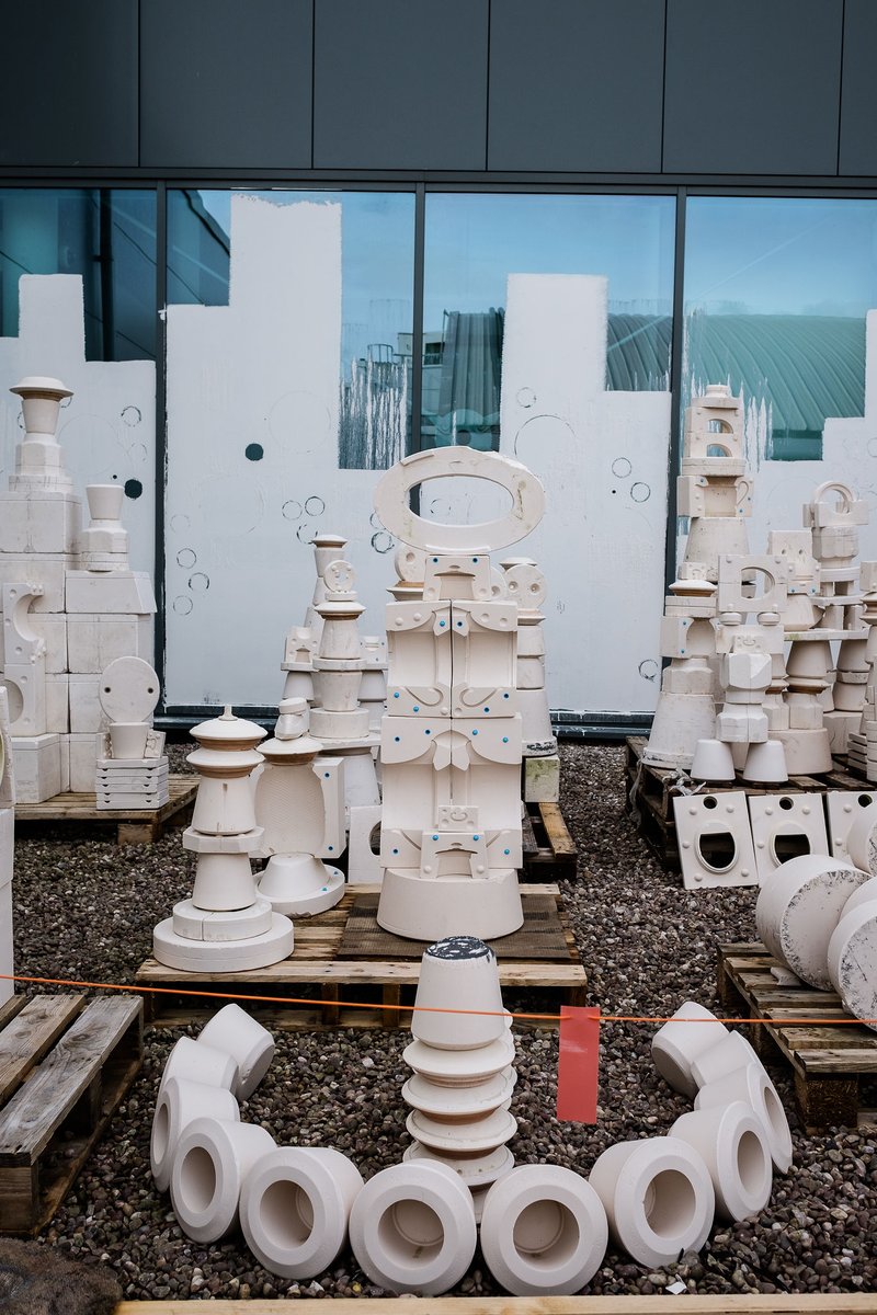 BCBfestival's tweet photo. Next commission to share for #VirtualCAL coming in 🔥
22 Hands at @WorldofWedgwood is our final Ceramic City: Four Sites project to share. Featuring artists @DuncanHooson @steph_buttle and Tim Gray.
Full story & film
👉 https://t.co/joDYs34moP https://t.co/S2Djq8BRDL