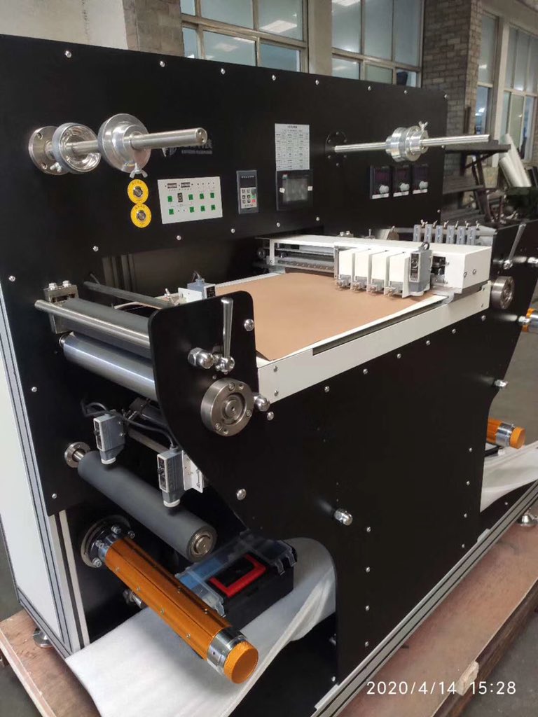 VivienMing1's tweet image. 4 heads roll to roll label cutter DBX is ready to ship. #labelcutter #rolllabelcutter