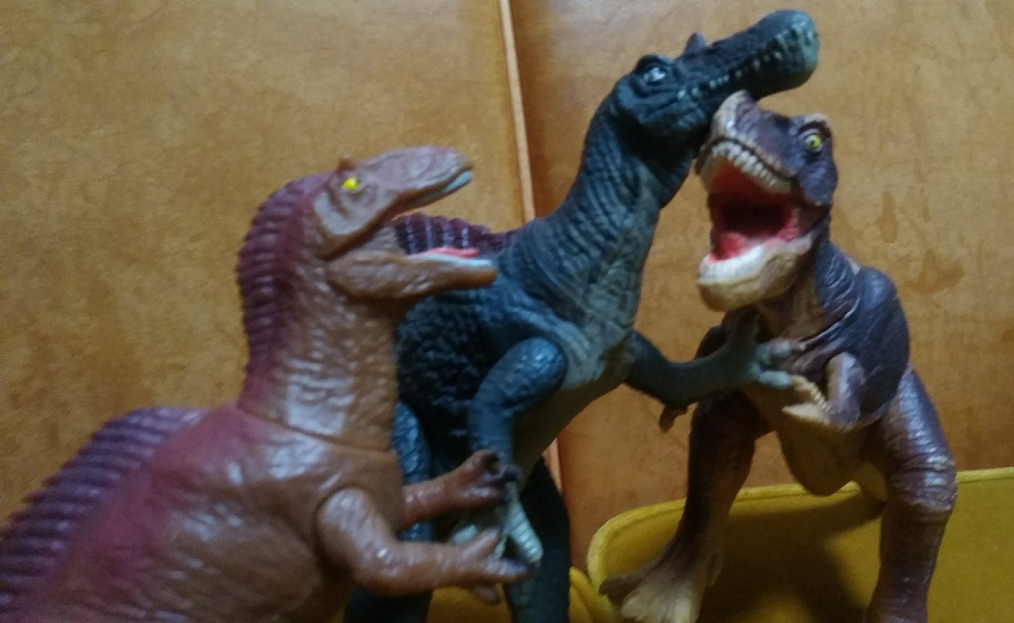 Uzivatel 馬場卓也 それ が作家 Na Twitteru 続々集まる恐竜ソフビ この恐竜ソフビ というジャンルもかなり深いものがあると思う 数年前に 恐竜キング と 大恐竜時代 のソフビがオモチャ屋を賑わせた事があった そういえば 昔お下がりでもらったステゴザウルス