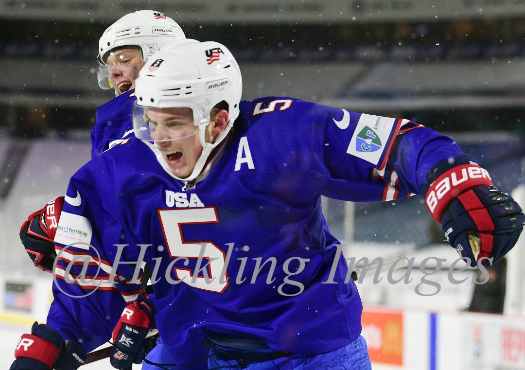 DanHickling's tweet photo. Today's #HappyHockey pics (Outdoor edition): A coupla Minnesota boys (Casey Mittelstadt n @Lindiesal) take their celly outside -- in Orchard Park NY -- @EPRinkside @_Neutral_Zone @UpperDeckHockey @mhick1953 #WJC2018 https://t.co/wOYfPwGico
