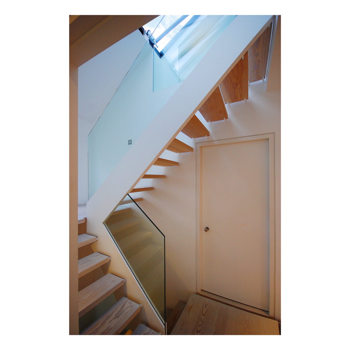 StudioOctopi's tweet photo. #StudioOctopi archive: Albion House, Ripplevale Grove, #Islington, N1. Grade II Listed house #refurbishment &amp; #extension. 2007. 
#lockdown #archive #architecture #london #architect #houserenovation #houserefurbishment #houseextension #glass #heritage #douglasfir #Dinesen https://t.co/zlrPW11Dfz