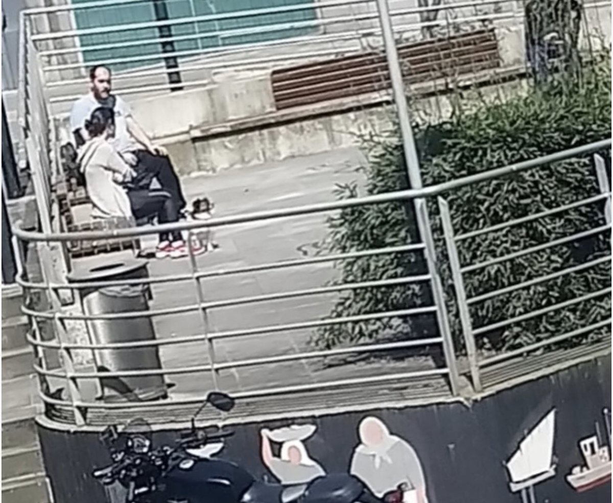 roepunto's tweet photo. Hasta el higo de la peña!! Que yo también quiero sol coño. Un poco de solidaridad. @Policia_Coruna @ConcelloCoruna asi todos los dias y varias veces al dia https://t.co/Rho7ZwKHcO