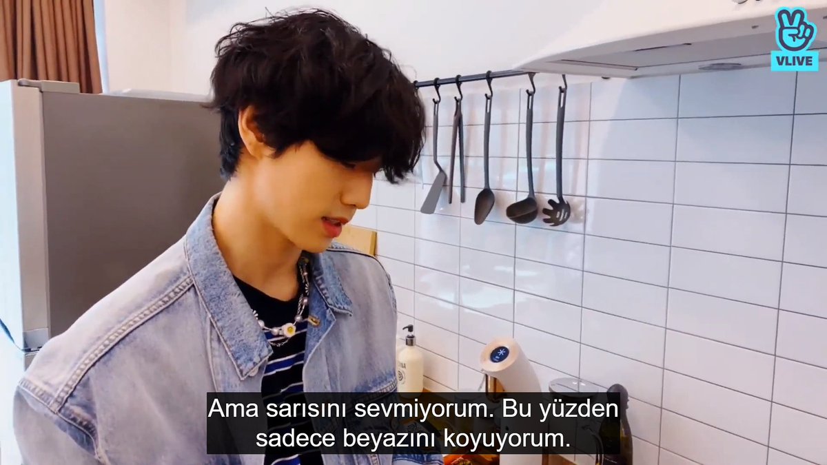 got7turkey's tweet photo. [#EVERYDATE_GOT7 Mark'ın yayını]

Üyelerimizin bizimle randevuya çıktığı yayınlardan Mark'ın randevu yayınını çevirdik, Mark'la keyifli randevular ahgase~

https://t.co/47wDSaKMBl

Altyazı seçeneklerindeki GOT7 Turkey isimli çeviri bize aittir.
#GOT7  @GOT7Official https://t.co/4Hjofio7N6