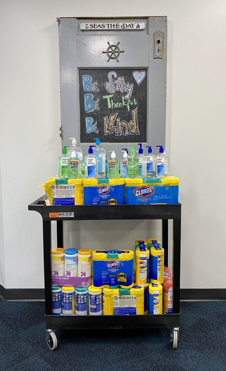 Anchor_Pointe's tweet photo. We are happy to announce that many of our unused sanitizing wipes and bottles of hand sanitizer have been donated to @FRFOmaha (First Responders Omaha) to use throughout the Metro Omaha area during this pandemic. #anchoreducated https://t.co/fMpqZsAcrp