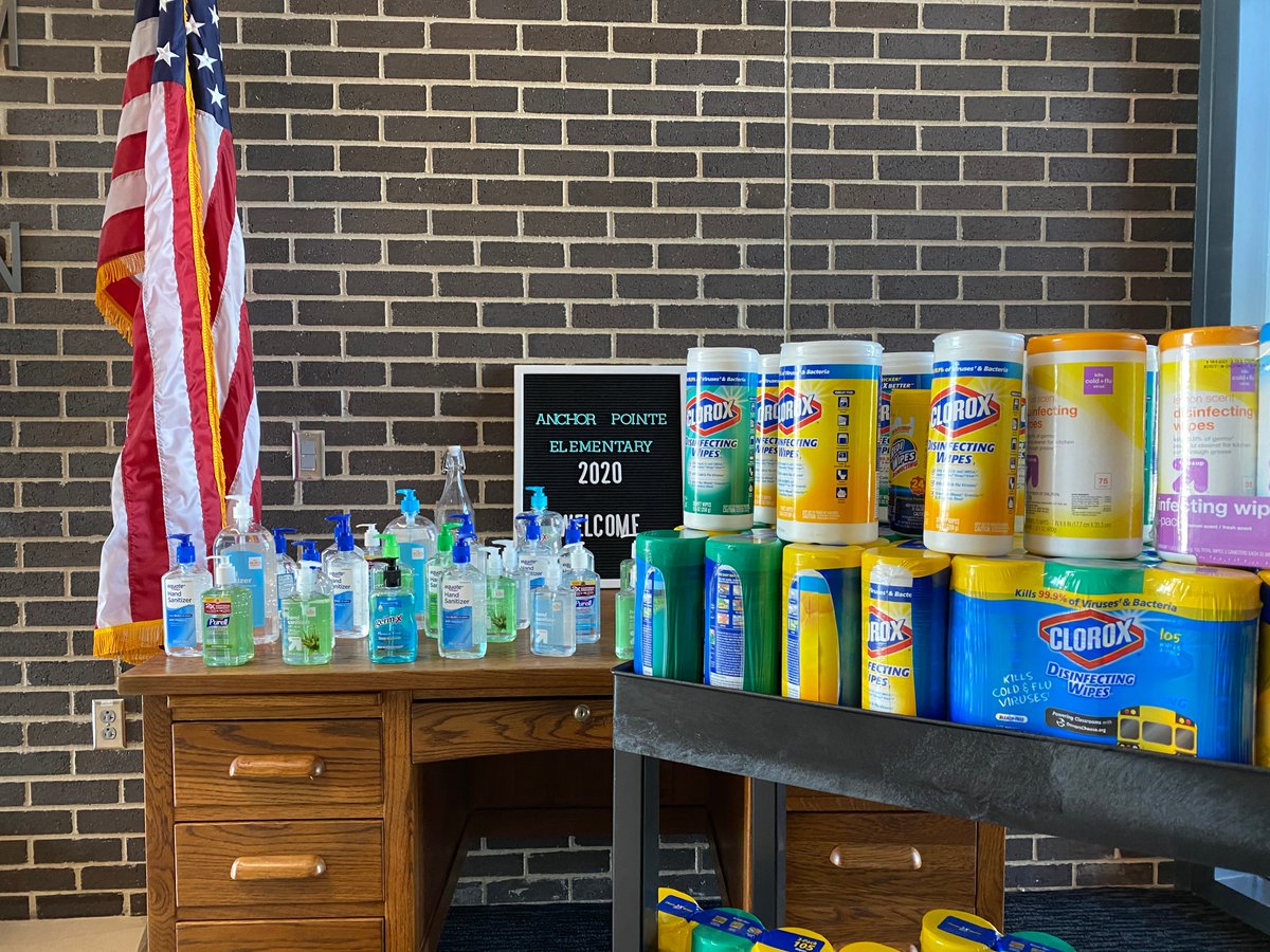 Anchor_Pointe's tweet photo. We are happy to announce that many of our unused sanitizing wipes and bottles of hand sanitizer have been donated to @FRFOmaha (First Responders Omaha) to use throughout the Metro Omaha area during this pandemic. #anchoreducated https://t.co/fMpqZsAcrp