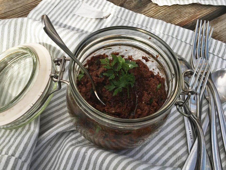 New Recipe up on our blog! Sun-dried Tomato Pesto 🍅 
It's a great go-to to have in the fridge, livening up pasta, sambos &amp; oven roast veggies! 

Recipe:thegoodcropcompany.com/blogs/recipes/…