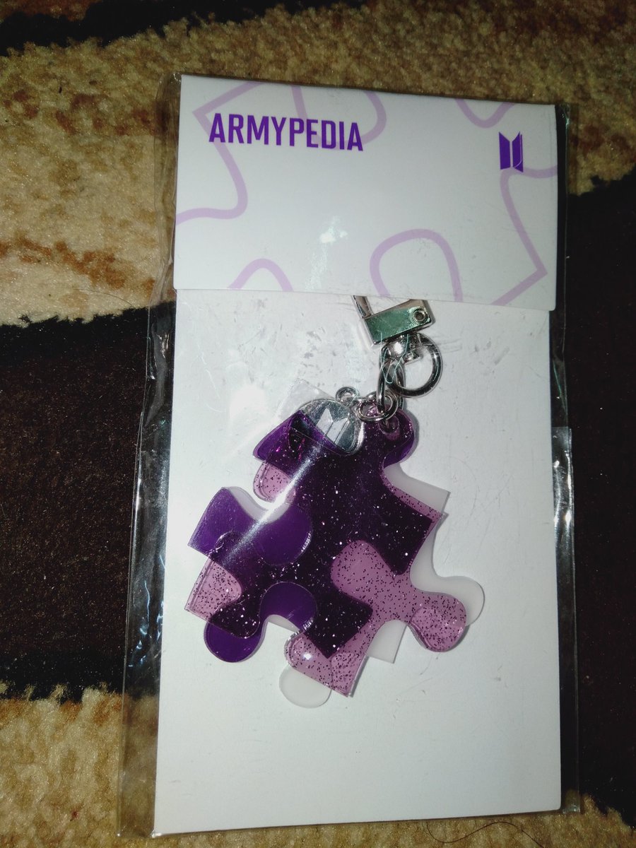 Armypedia KeyringRM35 exclude postage (lower than original price)