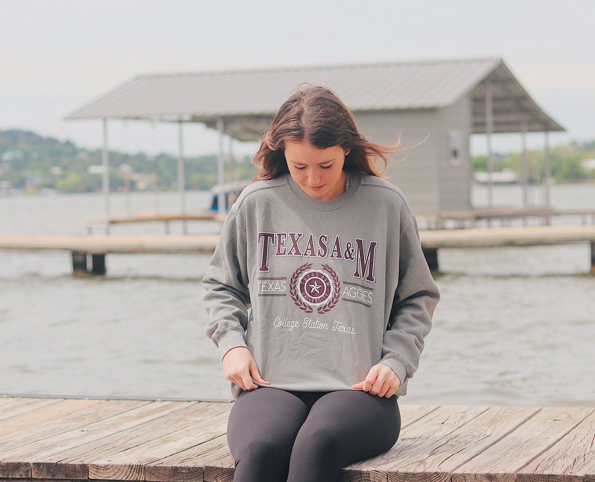 AggieOutfitters's tweet photo. It's Tshirt (well... Sweatshirt) Tuesday! We've got some brand new styles for you to keep warm and cozy in this chilly weather. Want to win one for FREE?! 
FOLLOW, LIKE AND RETWEET 
*For an extra chance to win text Tshirt to 900900*
3 ways to win -- Facebook, Instagram or Twitter https://t.co/pduhvZYo0V