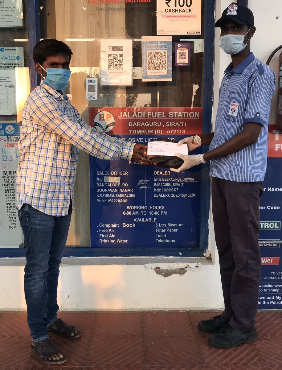 bblg4u's tweet photo. Covid-19
#1 Given Bonus 💵as Token of Appreciation 👏🏼&amp; Groceries 🍞to my employers for d work &amp; also Creating awareness about covid19. @hpcl_retail @balaramshyam @HpclBangalore https://t.co/6UpdExdzJO