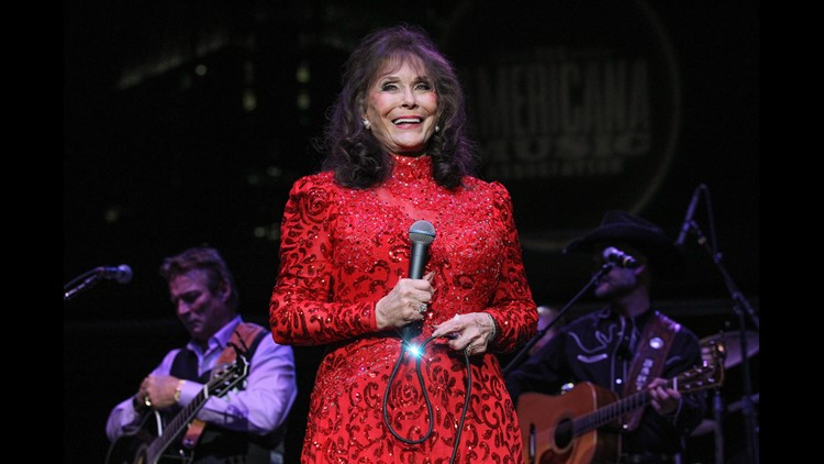  Happy 88th birthday to the coal miner\s daughter, Loretta Lynn! 