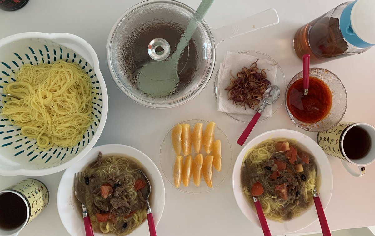 6/4/2020: Bihun sup utagha + air teh o panas for dinner 