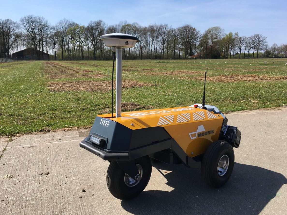 Mourikgroep's tweet photo. Mourik Infra neemt Robot Plotter in gebruik
#Mourik #MourikInfra #RobotPlotter #robotisering
https://t.co/Z5c6MLh4kA https://t.co/JZYKec4qh0