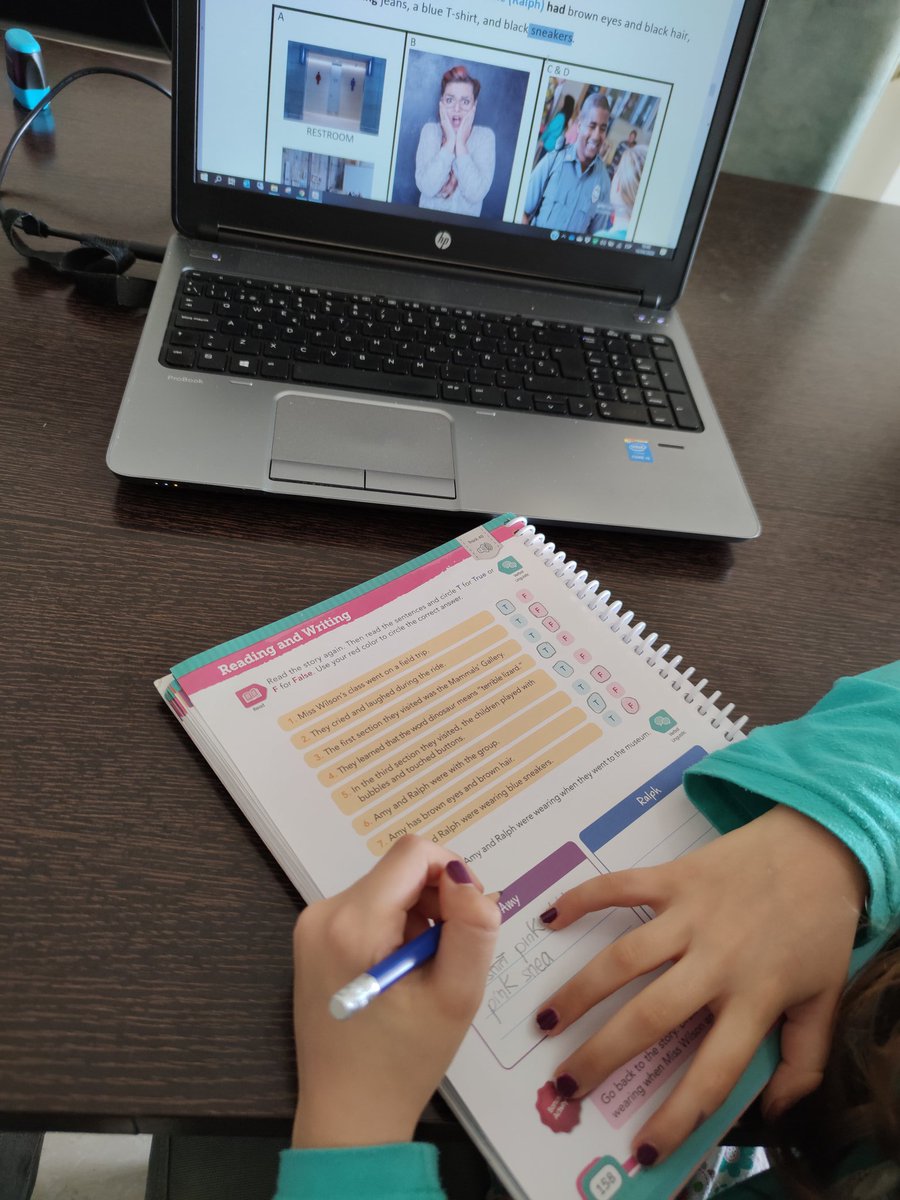 AndreaDiezRey's tweet photo. Empieza el tercer trimestre desde casa! Todo un reto para para padres y niños 😅😅 empezamos con inglés
@mferret5 @LOUGV81 @mrullo1 #mdcvirtual #mdcteam https://t.co/xipGjpzIud