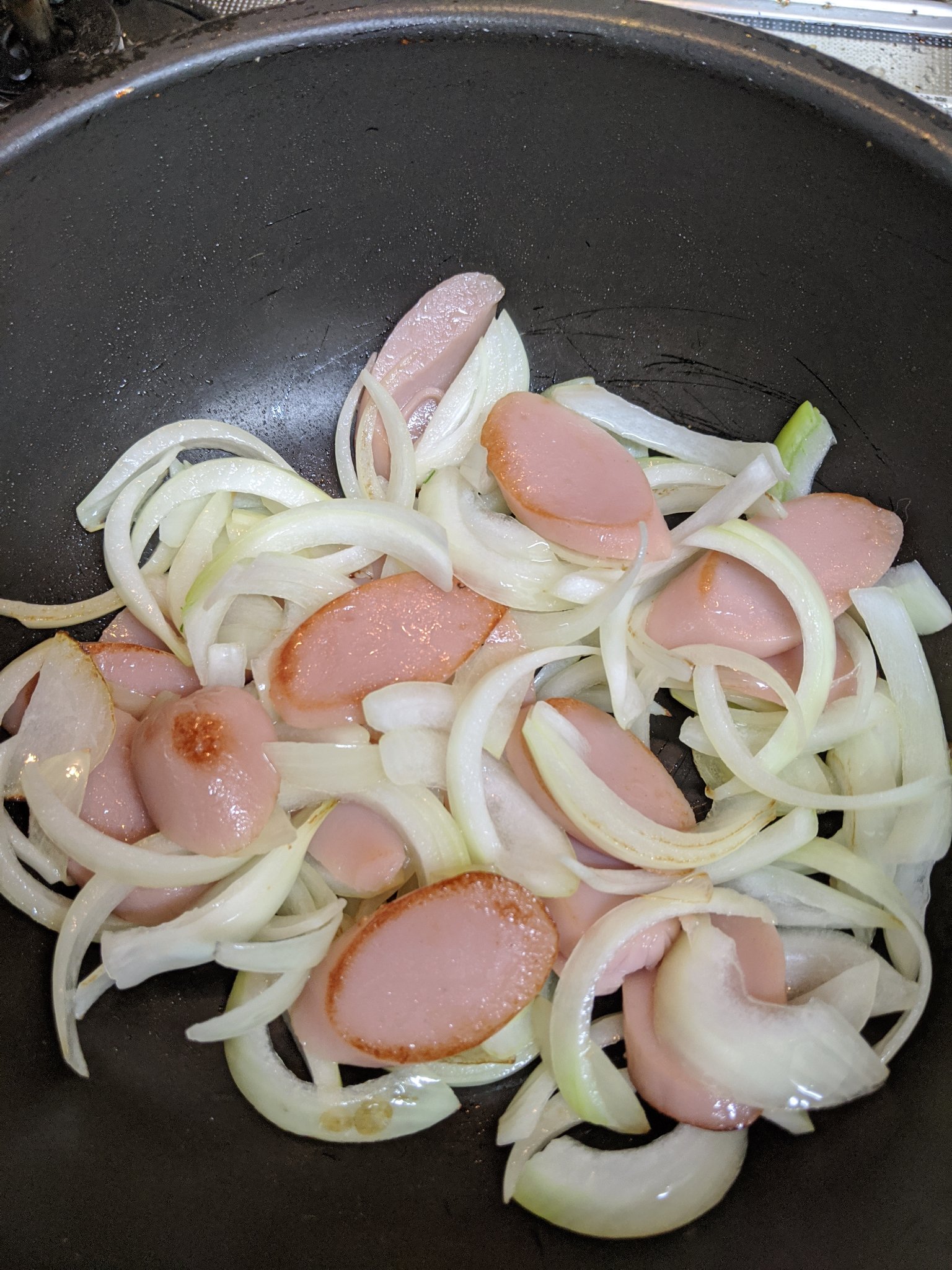 みき 男かな 女かな 正解はオ ト ナ 夜桜です タモリさんが言ってた 玉ねぎと魚肉ソーセージをケチャップとカレー粉で炒めたやつ あとお菓子 花見 三ツ矢バージョン 美味しいよ そろそろ米食べたい 食糧難 タモリレシピ お家で過ごそう