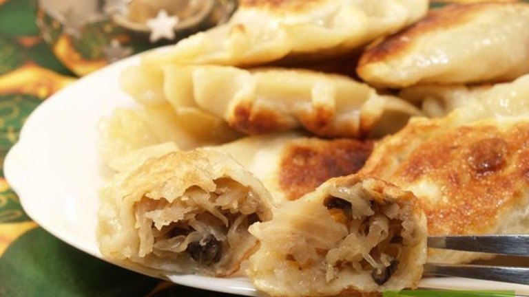 uchae as pierogi z kapustą i grzybami