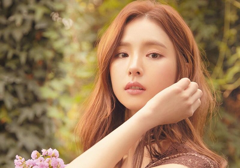 which drama/movie/variety show etc you first knew this actress?actress: shin se kyung