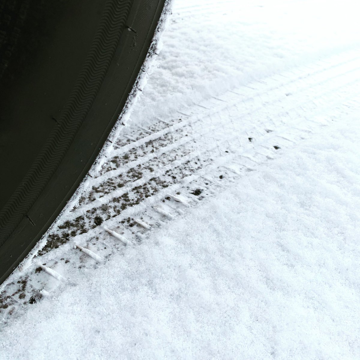 April showers...bring snow?                              As we navigate what the weather is doing, we are here to take care of your vehicle! Stay safe while driving around today 🚗 #MattsAutoFM #AprilSnow #AutomotiveFun #StaySafe