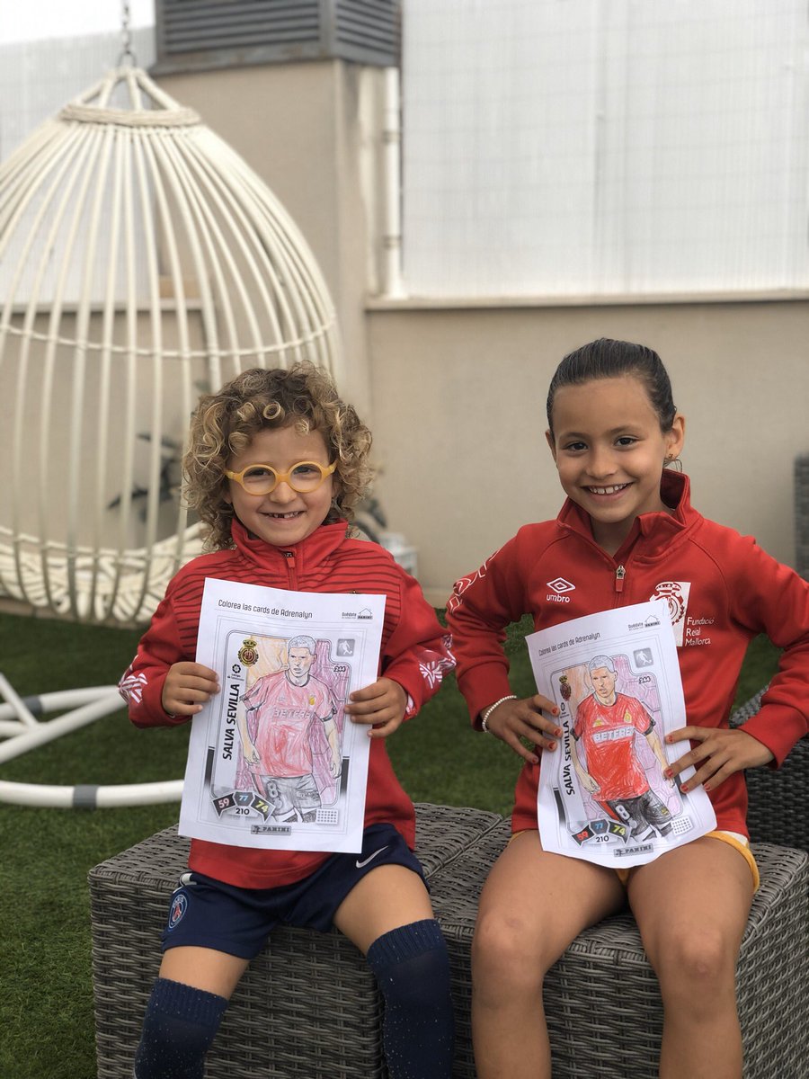 Te gustaría pintar mi cromo? #QuedateEnCasa y diviértete coloreando mi cromo. En casa nos ha encantado.
Saca tu lado más artístico con @paninicromos y <a href="/LaLiga/">LALIGA</a> .
#EsteVirusLoParamosUnidos #quedateencasaconpanini #verayhugoconpanini