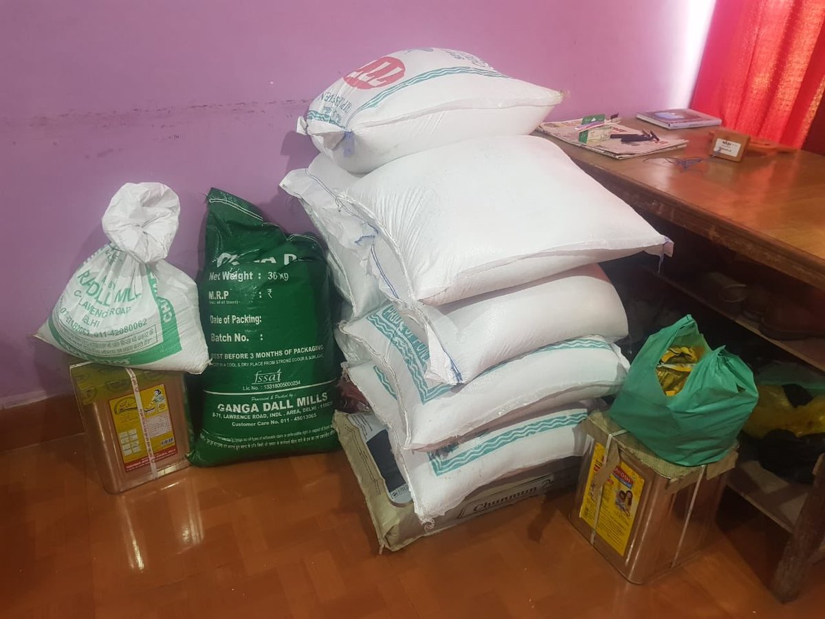 UKathua's tweet photo. We are GreatFull to All the Contributors of Ration Items For Langer including @KathuaPolice &amp; Civilians of Kathua. https://t.co/snBX9zCQkU