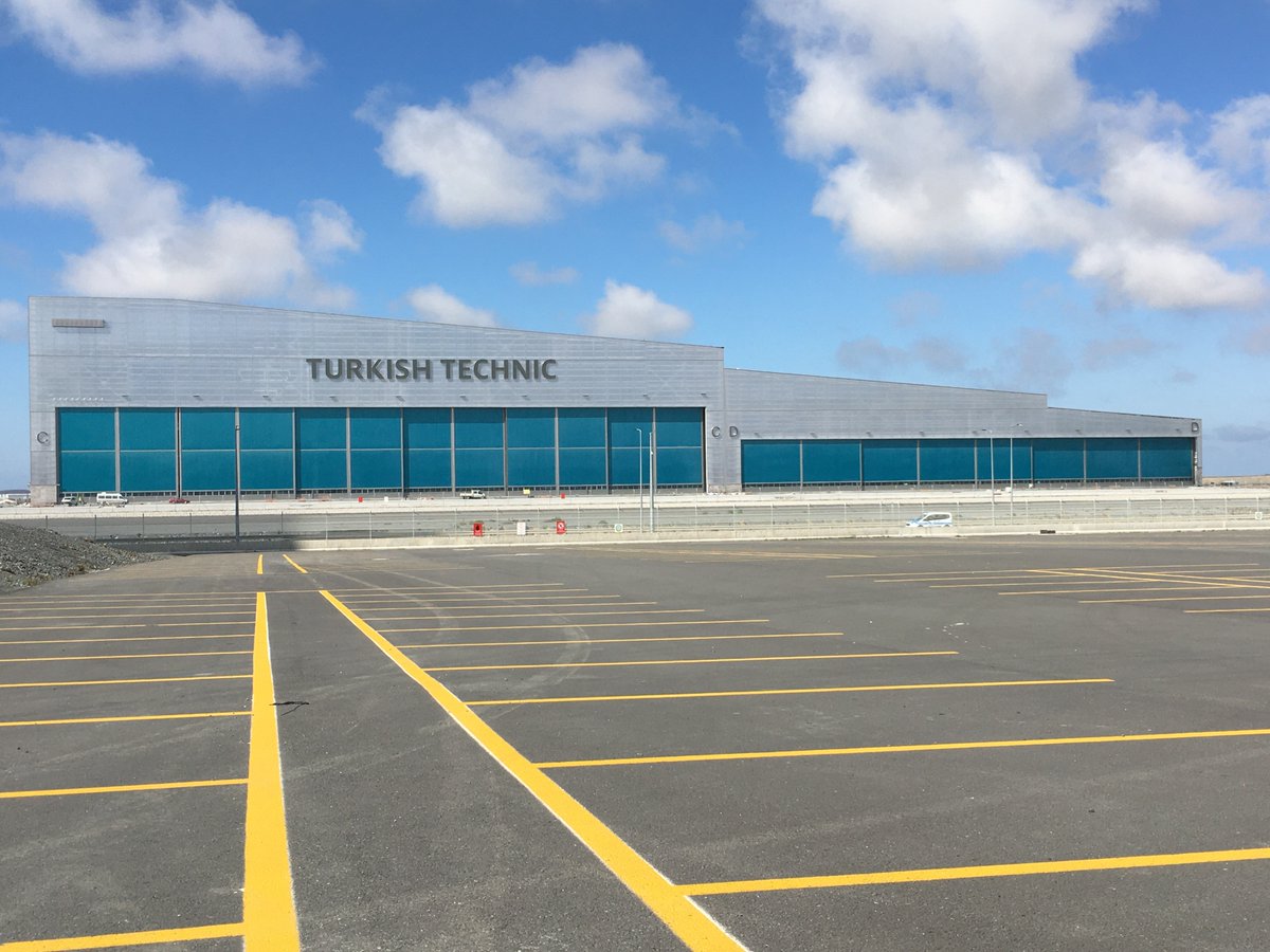 Our team at 'Jewers_Doors Turkey' have recently completed the installation of two sets of Esavian Type 126 Sliding Hangar Doors for Turkish Airlines at the new <a href="/igairport/">iGA Istanbul Airport</a> 
#mro #aviation #construction #esavian #hangar #slidingdoors #istanbulairport #engineering