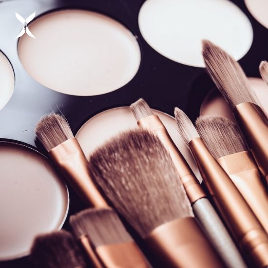 lecuratorclub's tweet photo. Cleansers, conditioners, hair-dyes, fragrances, skin-care products, scented lotions, nail polish, and makeup, they all have toxins in them
https://t.co/6Qa2boGRwE
.
#newblog #blog #toximakeup #toxins #makeup #care #skincare #usenatural #employeeengagement #discoverexquisiteness https://t.co/LgltwCc8CE