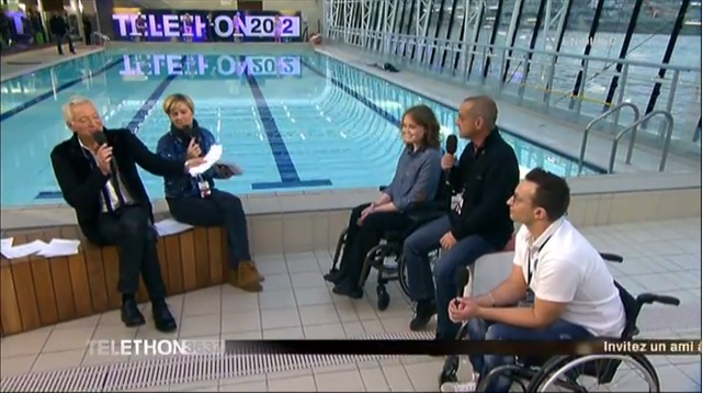 SeeSurf33's tweet image. 📺 Une apparition TV qui lui permet aussi d’évoquer l’association #SeeSurf, créée quelques semaines auparavant ! Le départ d’un projet plutôt allumé, sur lequel nous reviendrons en détails dans des prochains tweets 😉 #parasurf #blindsurfer #inclusion