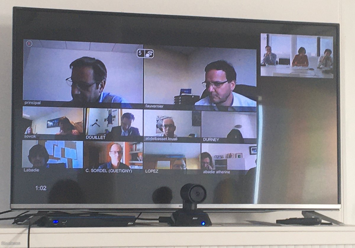 Réunion de réseau Dijon 1 #COVID19 : #VacancesApprenantes, lien avec les familles, continuité des procédures, écoute et soutien aux personnels, examens, ... échanges des chefs d'étabts avec les inspecteurs et la directrice académique <a href="/21Dsden/">DSDEN 21</a>   <a href="/AcademieDijon/">Académie de Dijon</a>  @EducationFrance