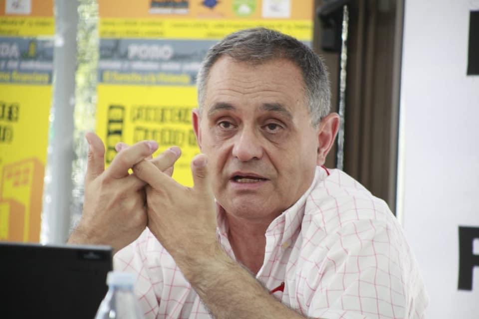 Nuestro presidente,amigo y  compañero Luis Chamarro nos ha dejado, <a href="/PAH_Madrid/">PAH Madrid</a>  está consternada de dolor y mandamos nuestras más sinceras condolencias a su familia y en cuanto pase esta situación le haremos el sentido homenaje que se merece. Luis no se ha ido, sigue su lucha.