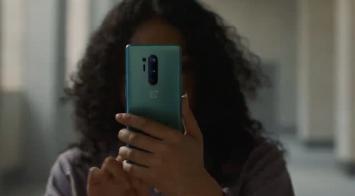 xataka's tweet image. Y acaban con el OnePlus 8 Pro recordando sus principales características. bit.ly/2yekIHn #OnePlusSeries