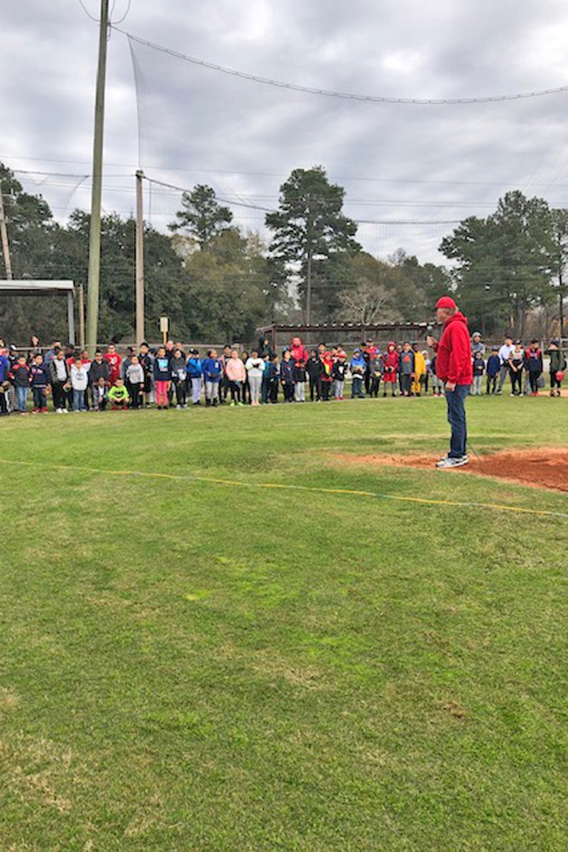 CyFairISD's tweet photo. Thank you to the @WattFoundation, which awarded grants totaling more than $11,000 to Arnold, Bleyl, Cook and Watkins middle schools for baseball equipment to help each campus participate in Dierker’s Champs. https://t.co/t1oUJMcY8L #CFISDspirit 🎉⚾️ https://t.co/r3A3sYBqlf