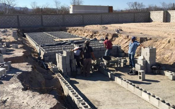 Preparation for "elevated numbers" or, as you usual call that, mass-burial at La Paz cemetery <a href="/Noticieros_MEX/">Noticieros de Mexico</a>  <a href="/MexicoNewsBot/">Mexico News Robot</a> <a href="/NewsSyndicators/">News Syndicators - Power to 🇺🇦</a> 
facebook.com/BajaCalifornia…