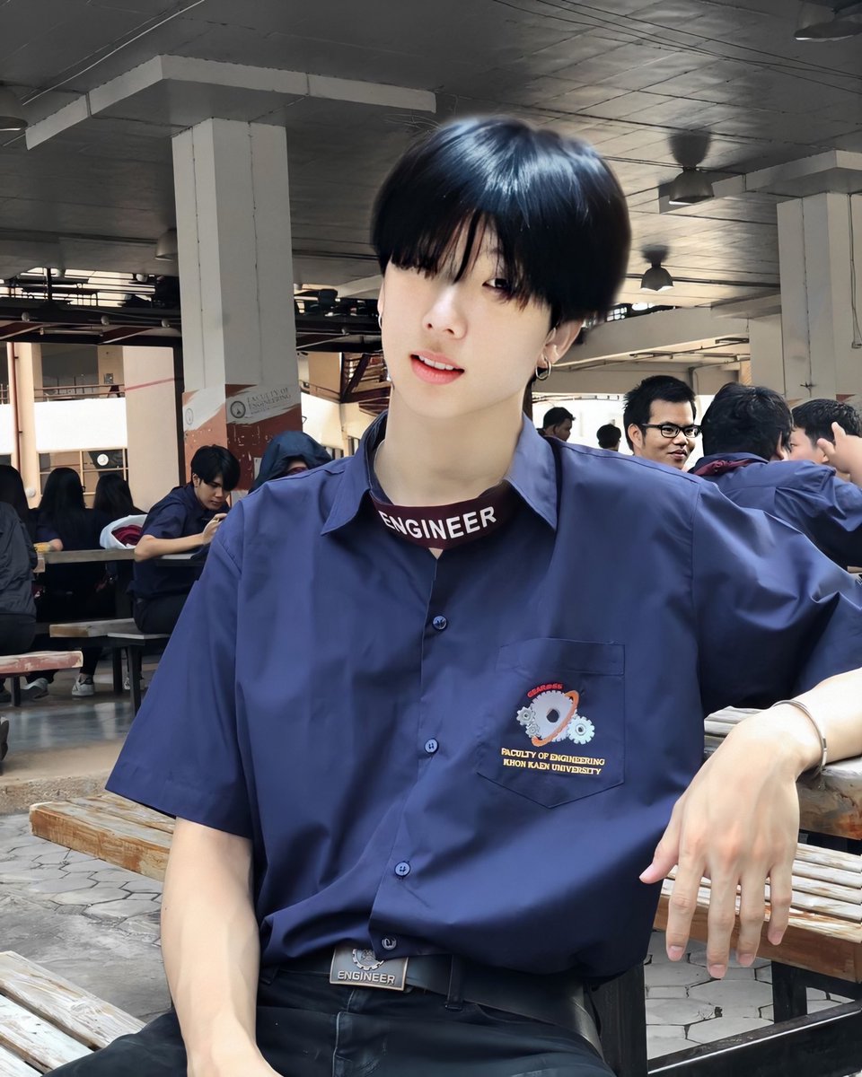 <a href="/anotherboytj12/">.</a> #พร้อมตอบ พี่พร้อมคะ ตอนนี้รูปพี่เป็นที่นิยมในด้อมเอนสีถีมากเลย หัวพี่กลายเป็นเมมเบอร์ในวงnctไปแล้ว แง55555555 พี่คิดยังไงบ้างคะ 
ปล.ภาวนาให้พี่พร้อมตอบ