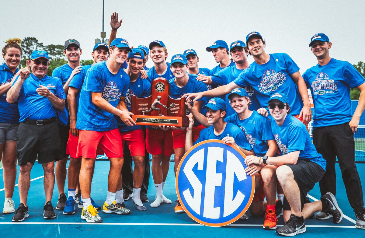 GatorsMTN's tweet photo. #OnThisDay 1⃣ year ago ... 

We brought the SEC 🏆 back to 𝑻𝒉𝒆 𝑺𝒘𝒂𝒎𝒑.

#GatorWayBestWay | #WeChomp 🐊🎾 https://t.co/EmThY1iQer
