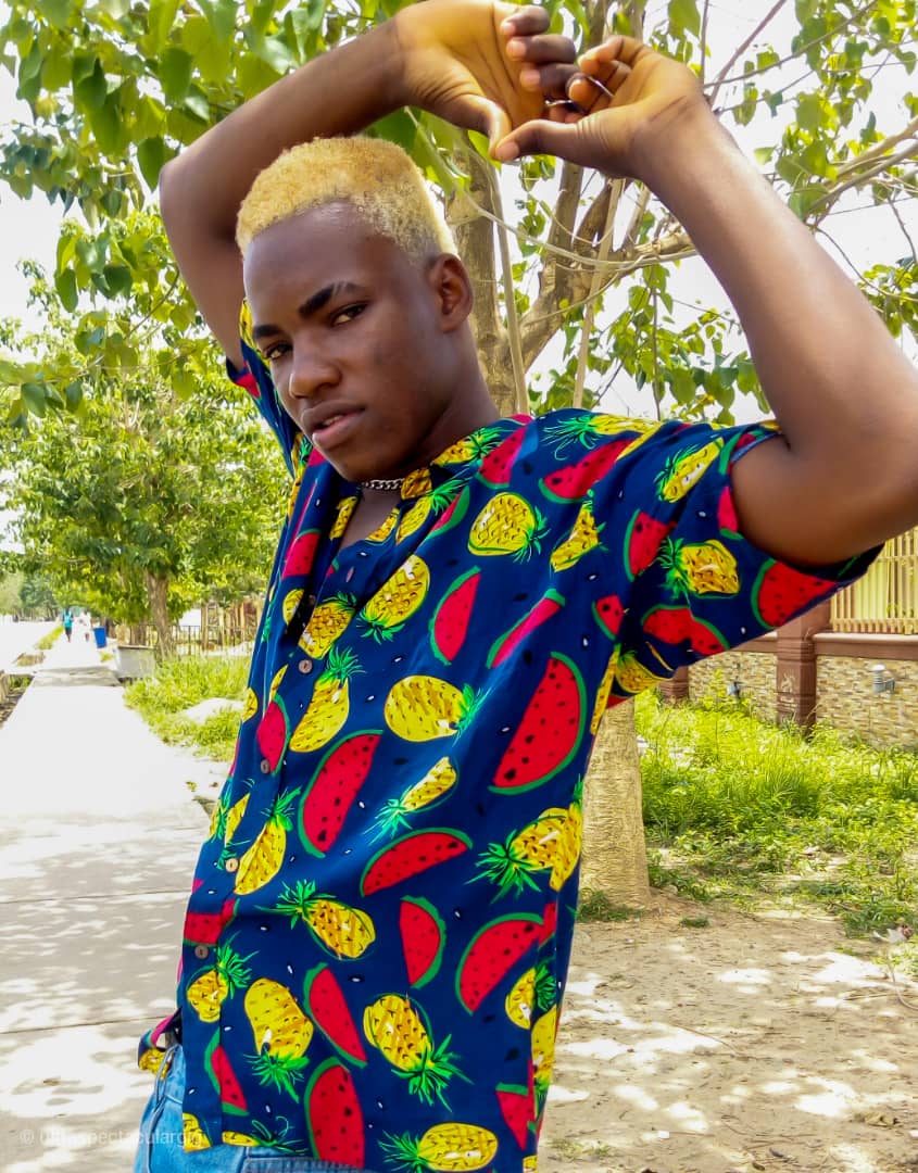 AfolabiAyomiku's tweet photo. It may look like I’m doing nothing, but I’m actively waiting for my problems to go away.😶😶😶😶
@irregularmhaine @evssofficial_
#model #modelling #lockdownidea https://t.co/45g2ejWqkZ
